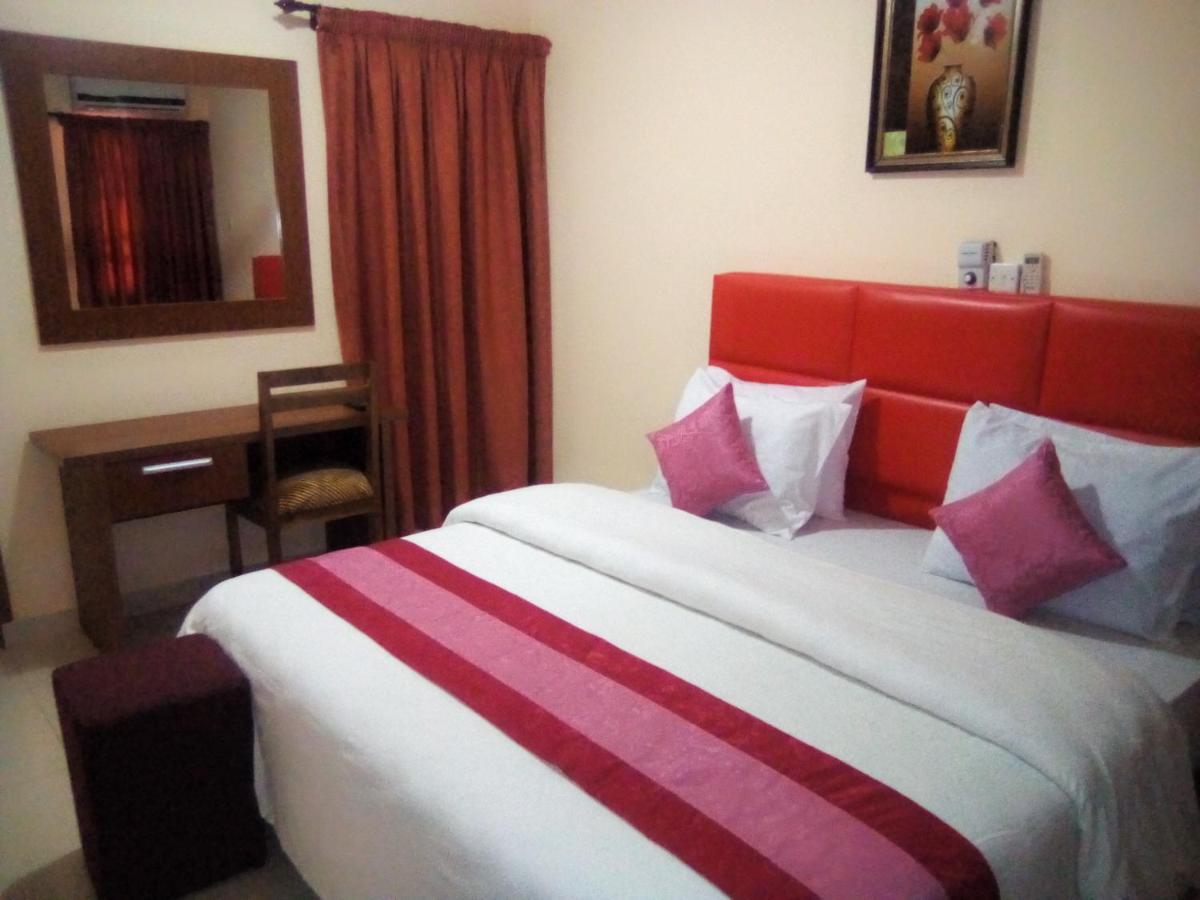 Rhogem Hotel Sekondi-Takoradi Exterior photo