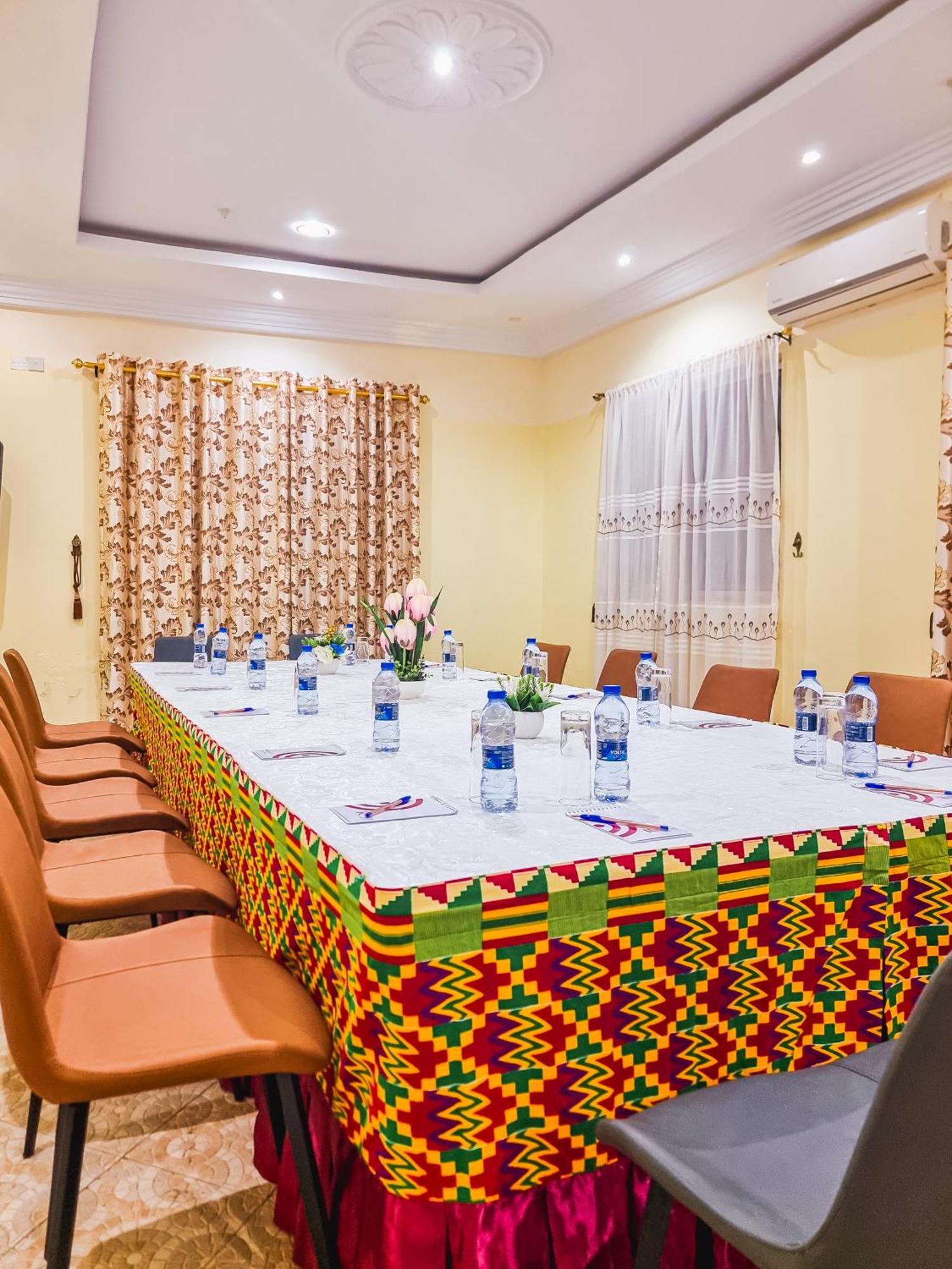 Rhogem Hotel Sekondi-Takoradi Exterior photo