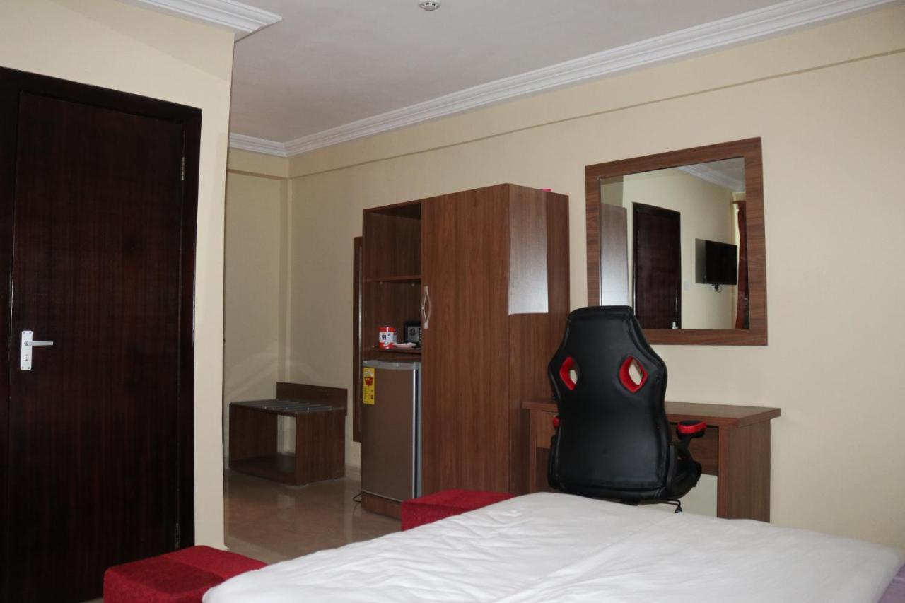 Rhogem Hotel Sekondi-Takoradi Exterior photo